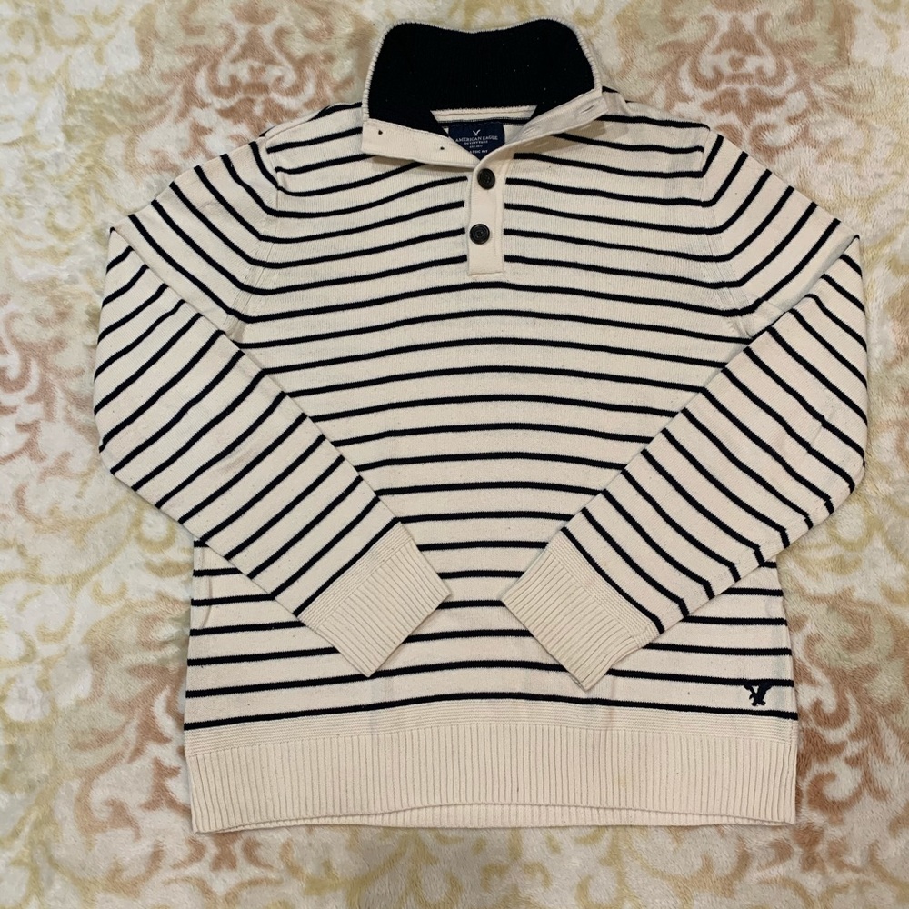 Black & White American Eagle Sweater